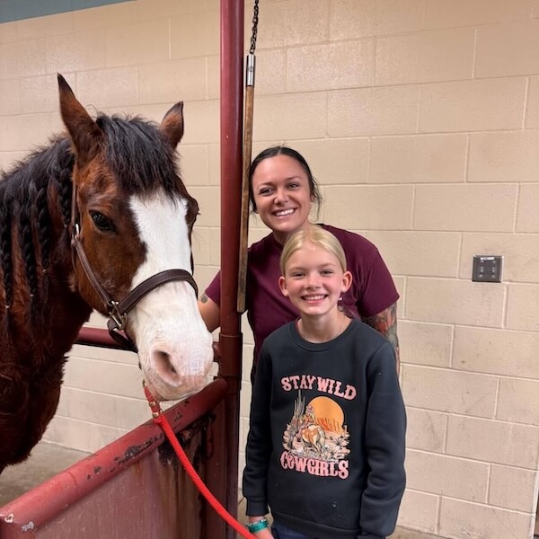 decor image on Conley and Koontz Equine Hospital